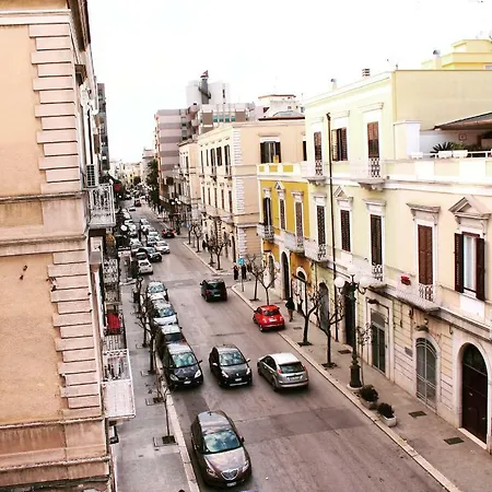 Fabricanovantacinque Alojamento de Acomodação e Pequeno-almoço Trani