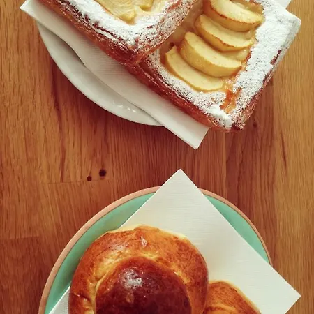 Alojamento de Acomodação e Pequeno-almoço Fabricanovantacinque *